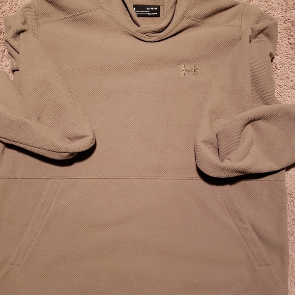 Pullover - Picture 1 of 3